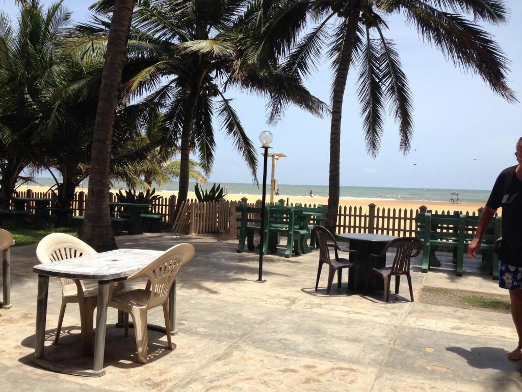 Oasis Beach Resort фото 20