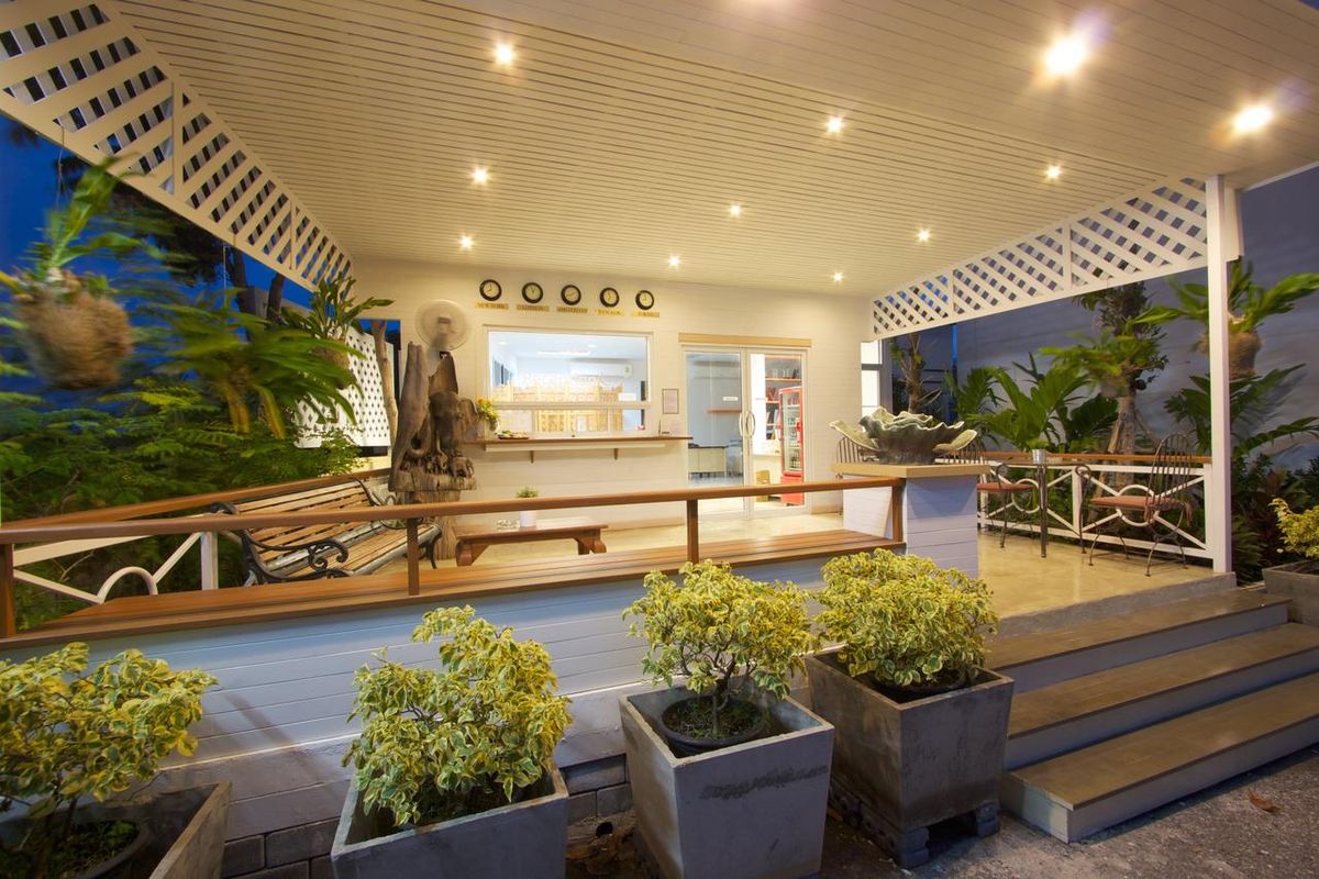 Charn Residence фото 8