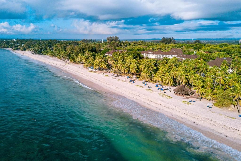 Diani Reef Beach Resort & Spa фото 10