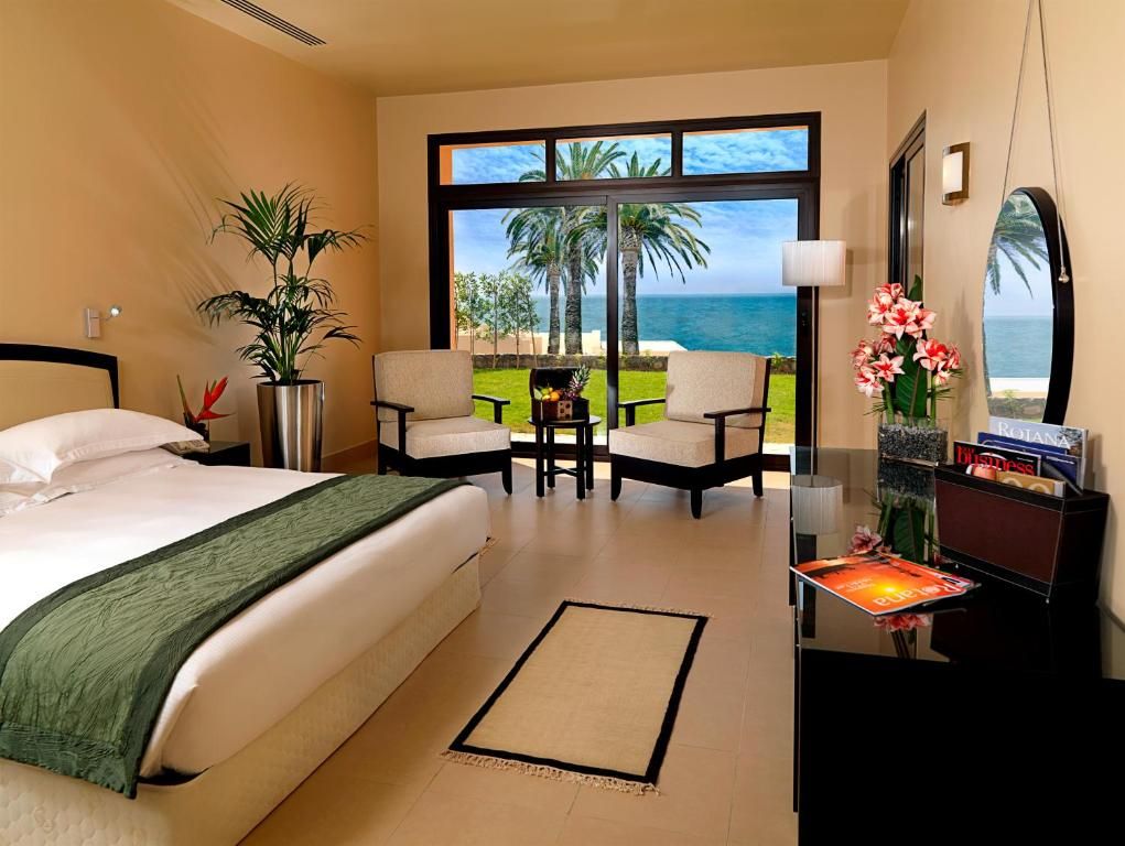 The Village at The Cove Rotana Resort фото 38