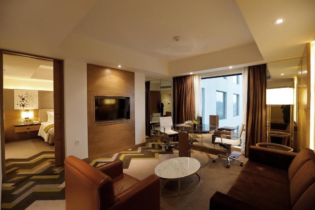 Courtyard by Marriott Agra фото 4