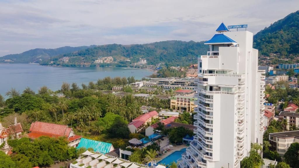 Andaman Beach Suites Hotel фото 53