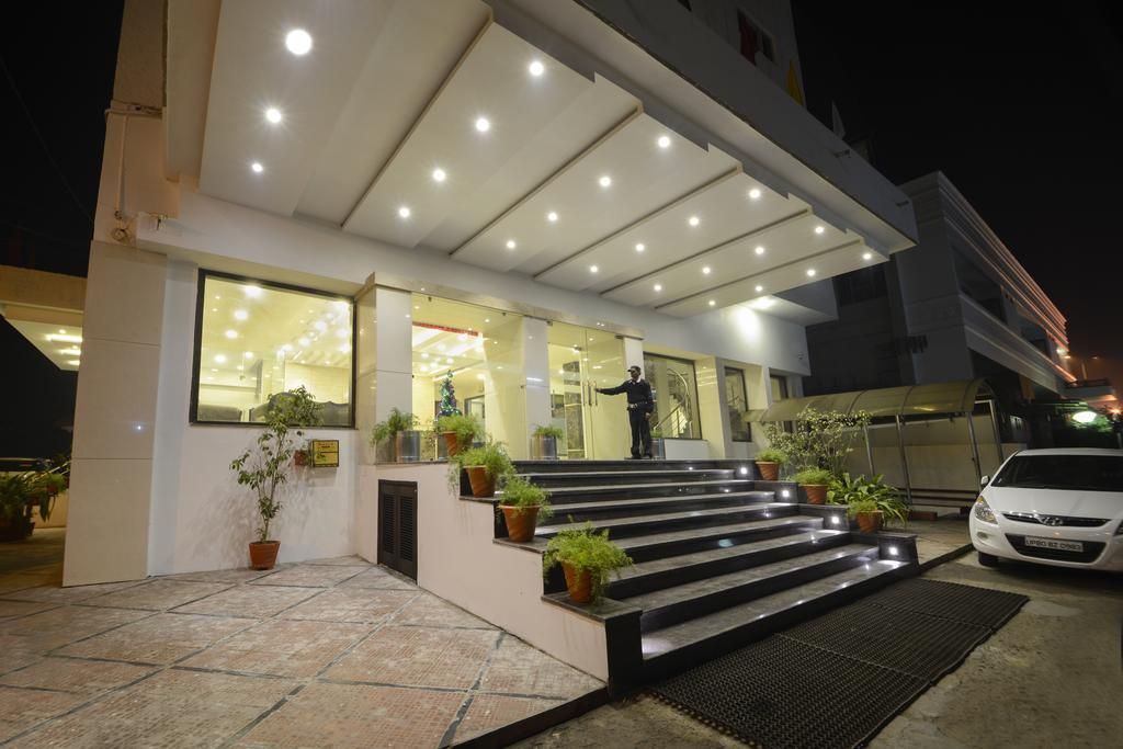 Hotel Atithi фото 1