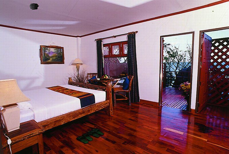 Baan Hin Sai Resort & Spa - SHA Extra Plus фото 26