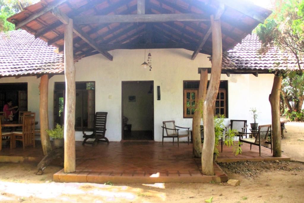 Eagle's Wings Guest House фото 9