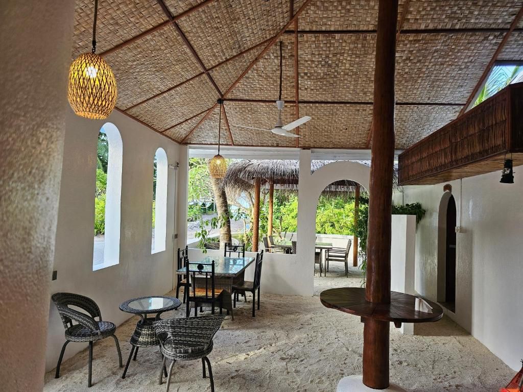 Island Luxury Fehendhoo фото 5