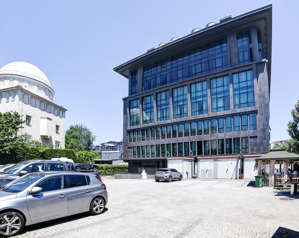DoubleTree by Hilton Istanbul - Piyalepasa фото 27