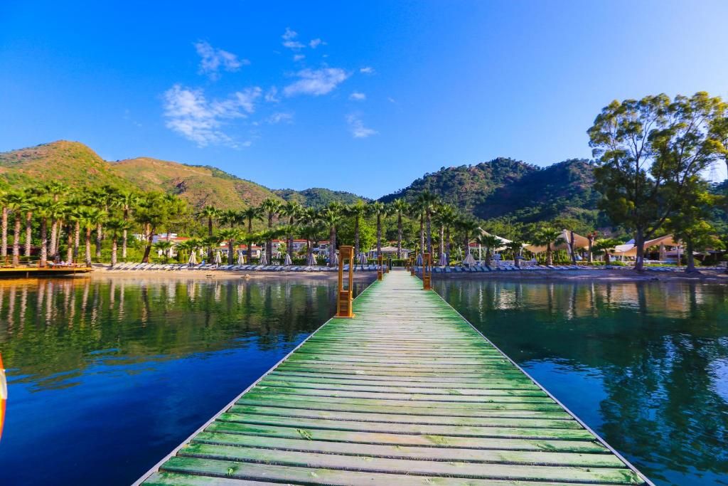 Fortezza Beach Resort фото 114