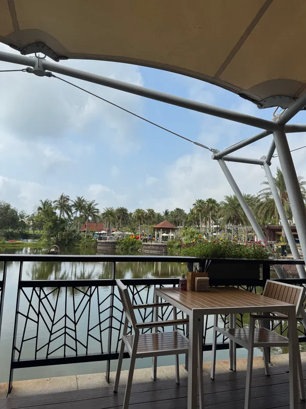 Grand Metropark Villa Resort Sanya Yalong Bay фото 38