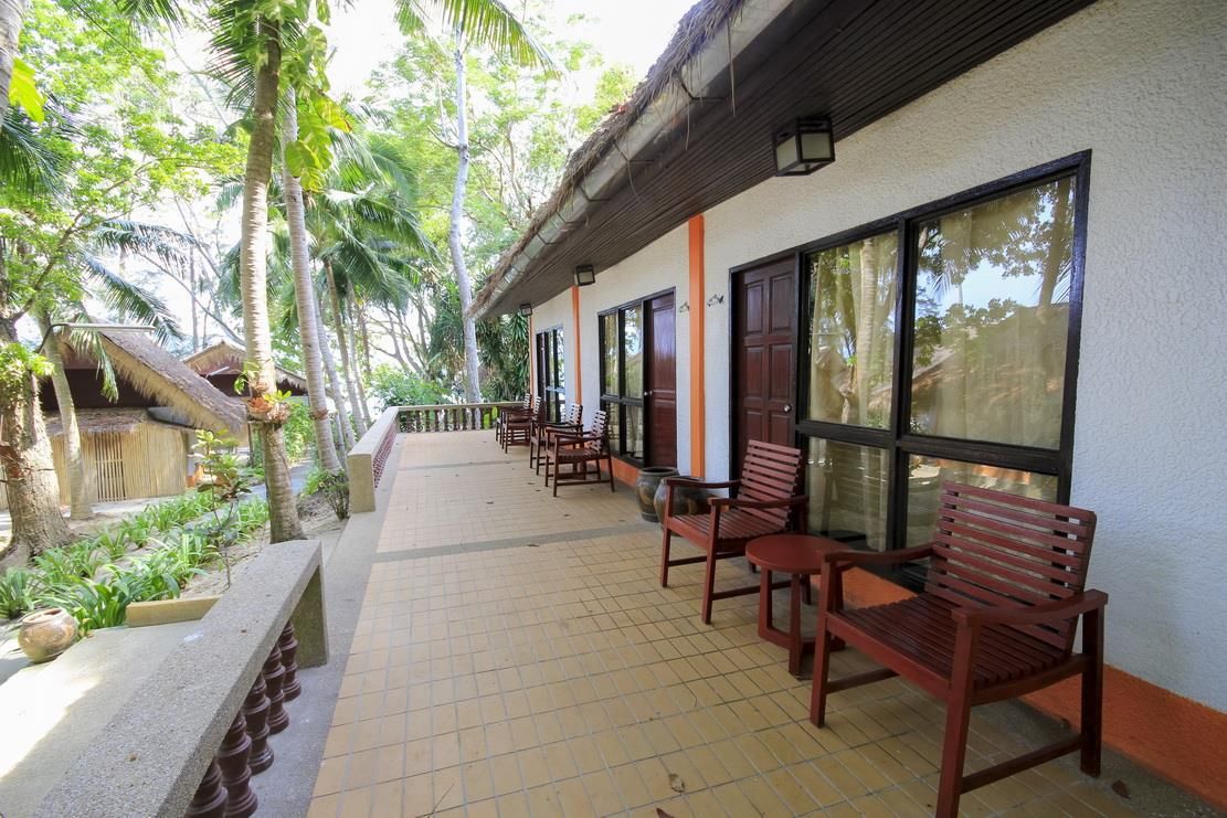 Coral Island Resort фото 1