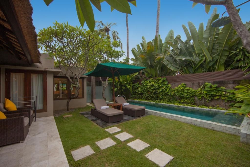 Legian Beach Hotel фото 68