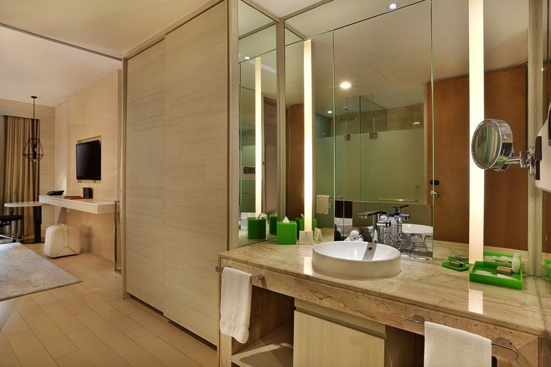 The Stones Hotel Legian Bali Autograph Collection фото 27