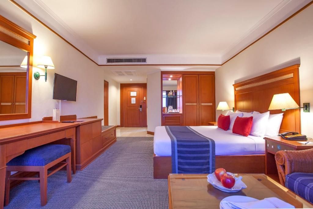 Cholchan Pattaya Beach Resort фото 93