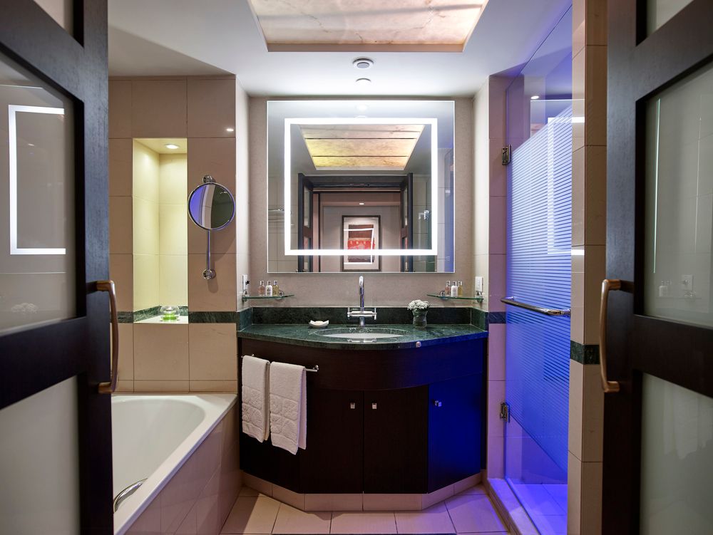 Four Seasons Hotel фото 61