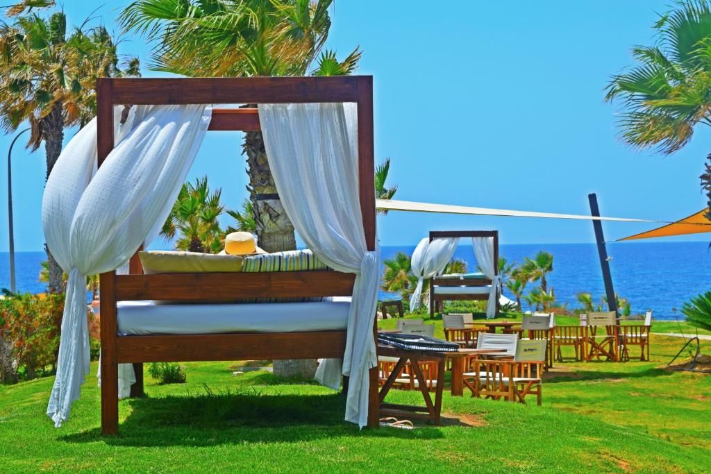 Amphora Hotel & Suites фото 45