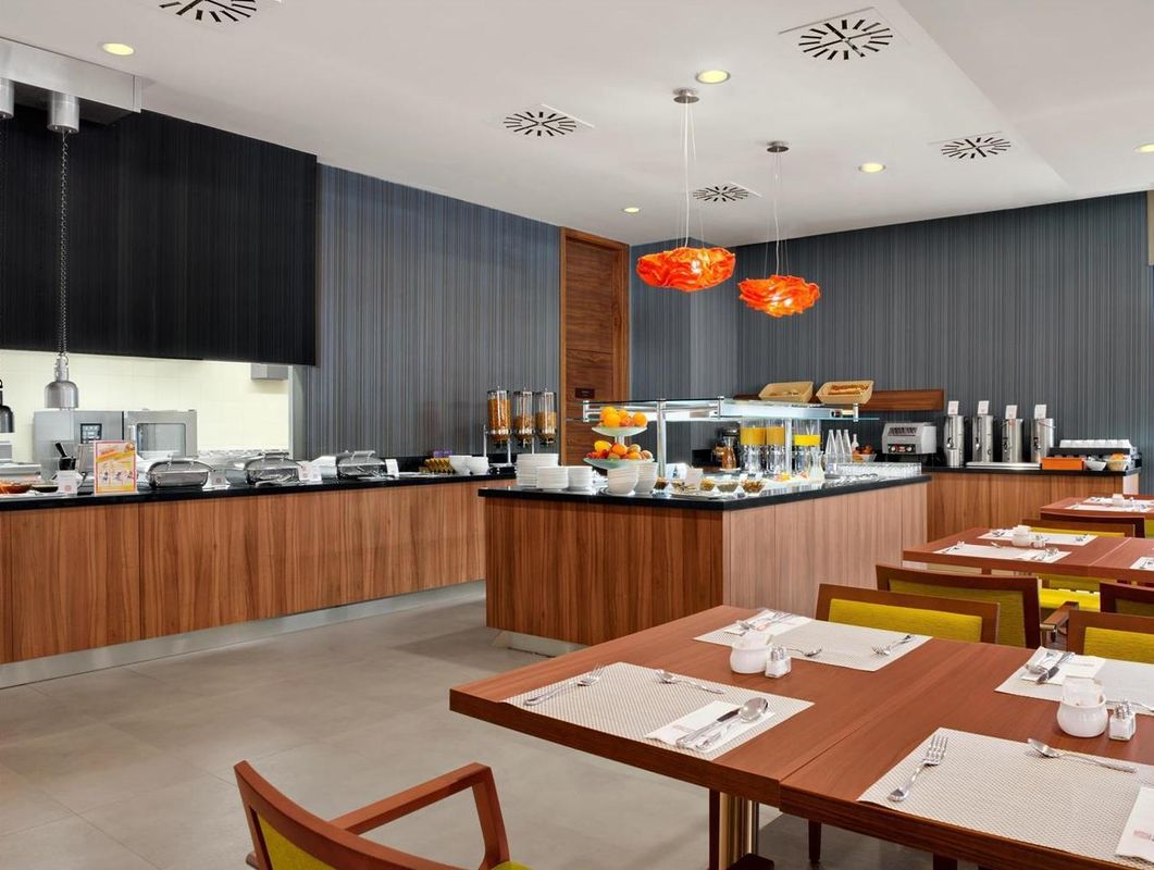 Hilton Garden Inn Sevilla фото 9