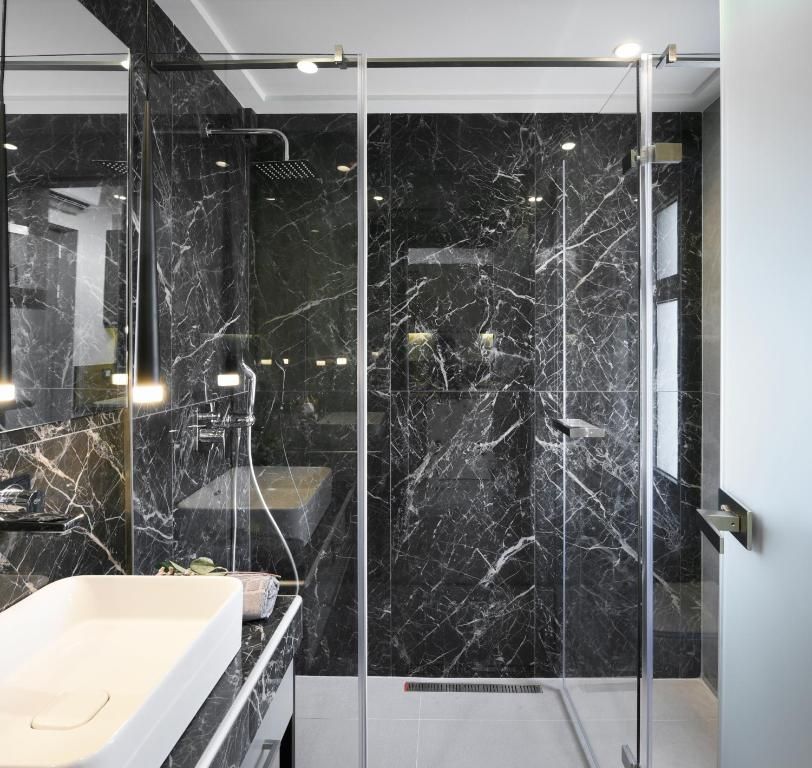 Serenity Suites фото 3