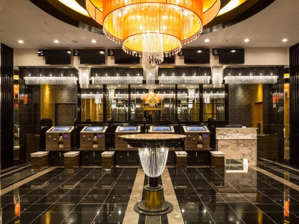 Apa Hotel & Resort Nishishinjuku Gochome Eki Tower фото 1