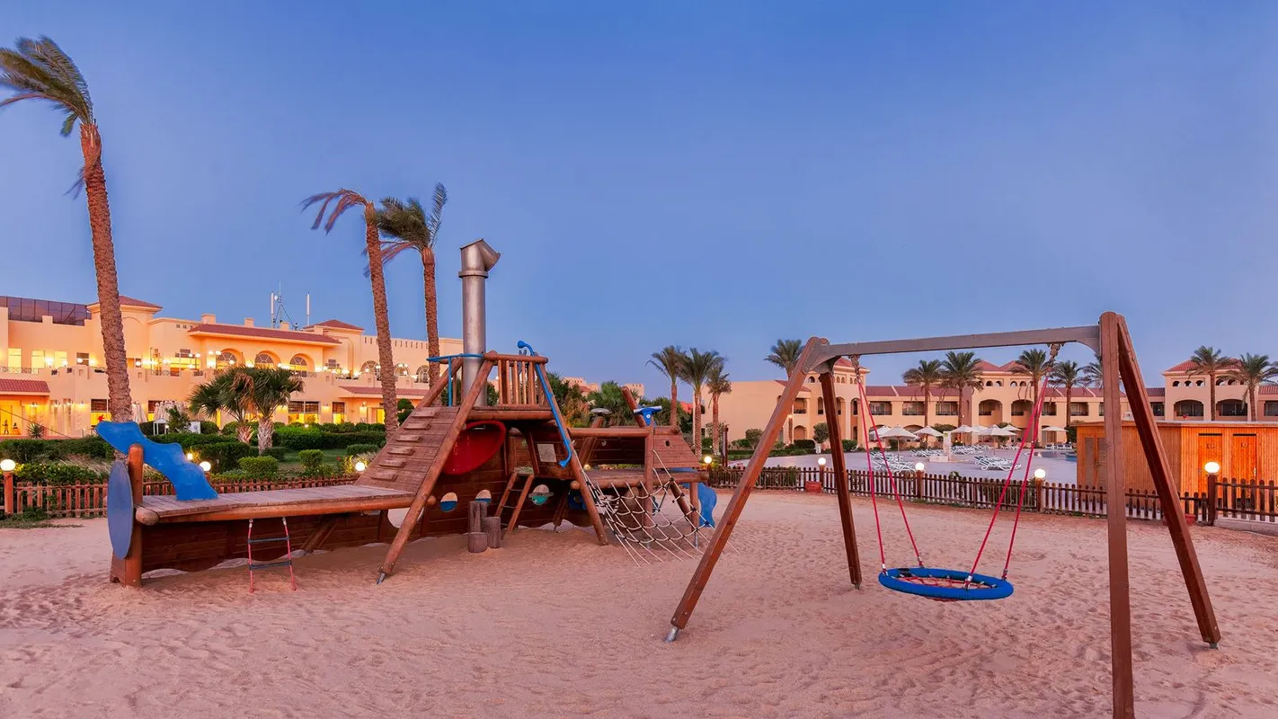 Cleopatra Luxury Resort Makadi Bay фото 16