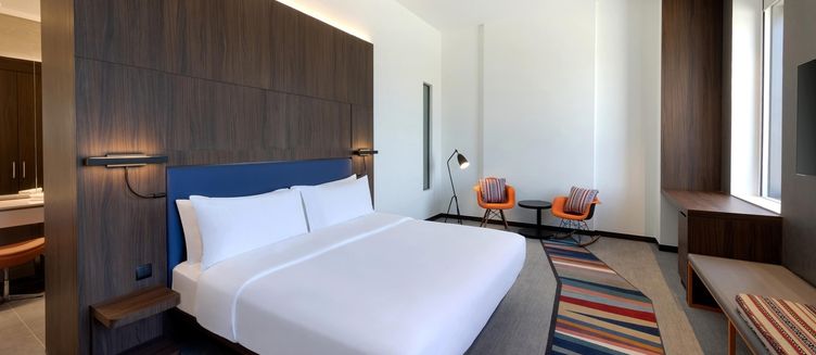 Фото отеля Aloft Al Mina