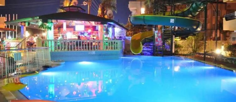 Фото отеля Maxwell Holiday Club