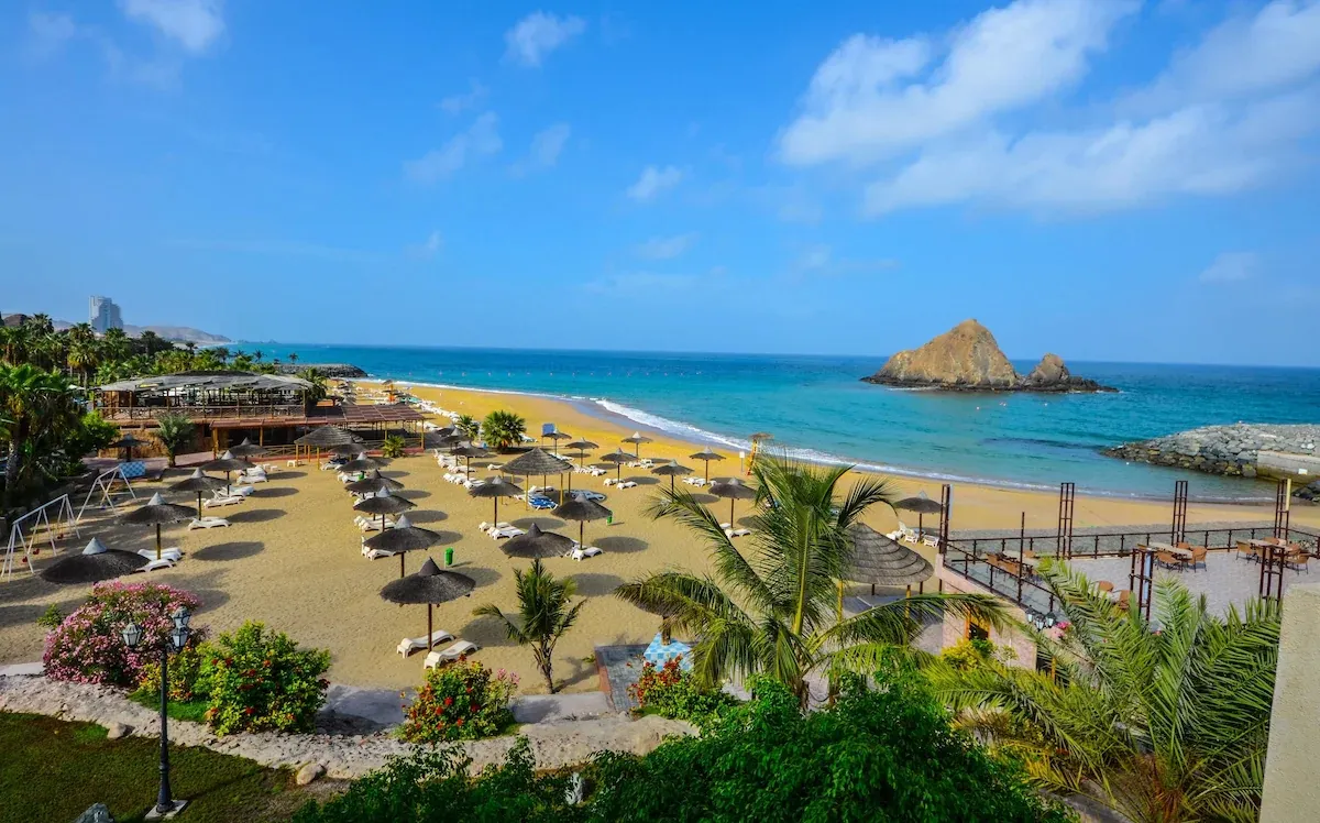 Sandy Beach Hotel & Resort фото 13