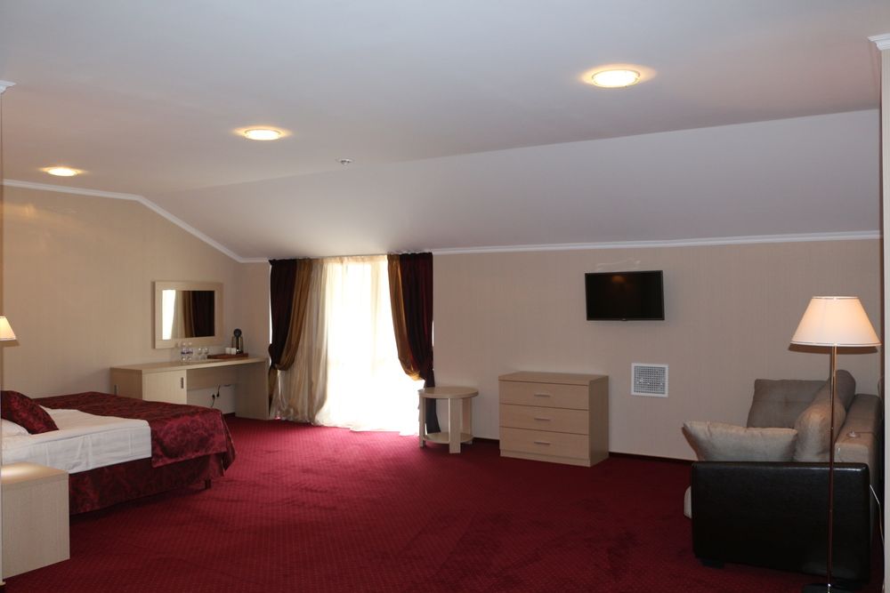 Гостиница «Delmont Hotel» фото 7