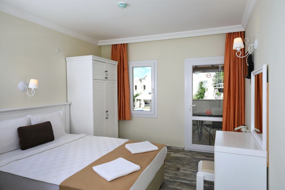 Апарт-отель «Summer Garden Suites & Beach» фото 18