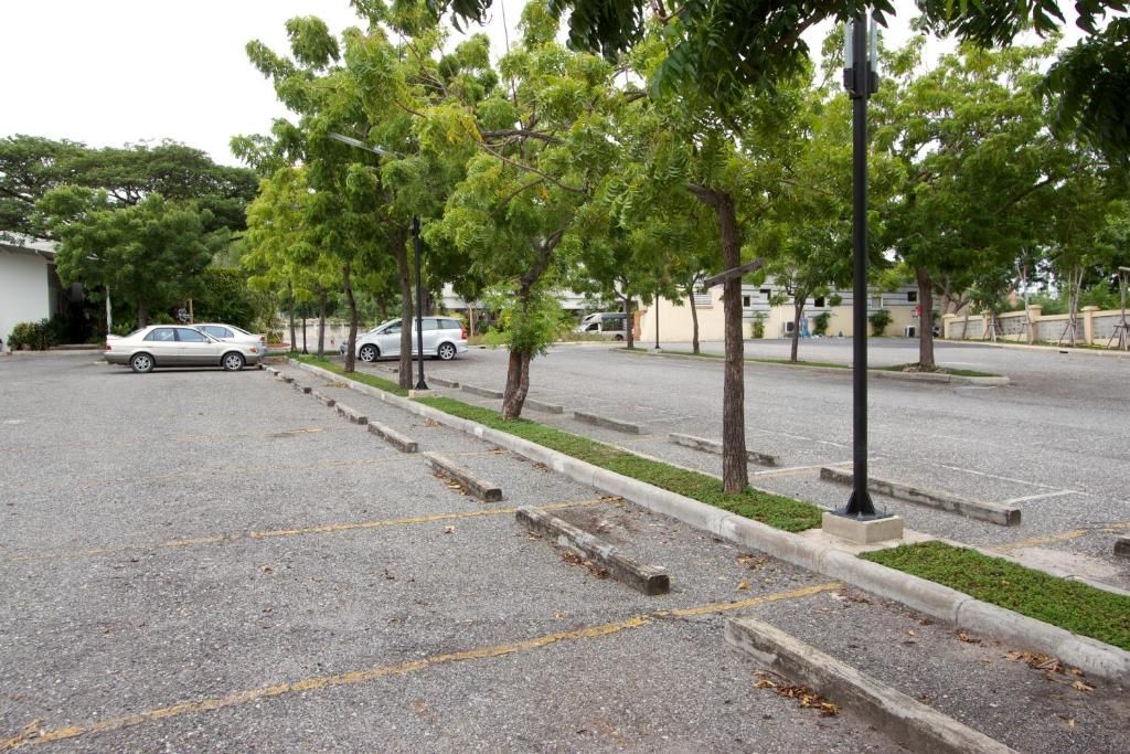Charn Residence фото 2