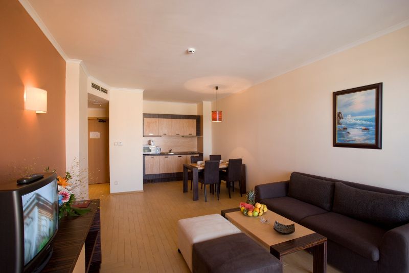 DIT Majestic Beach Resort фото 10