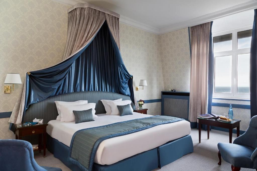 Hôtel Le Royal фото 14