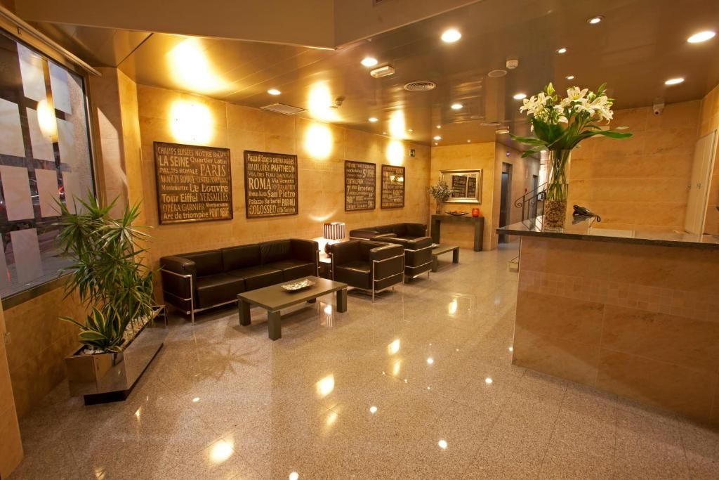 La City Hotel фото 3