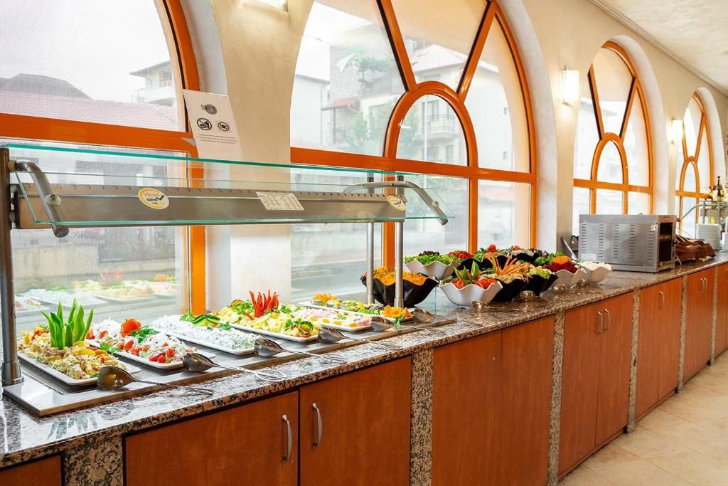 Family Hotel Breza фото 24
