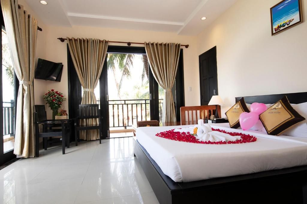 Hon Rom Central Beach Resort фото 6