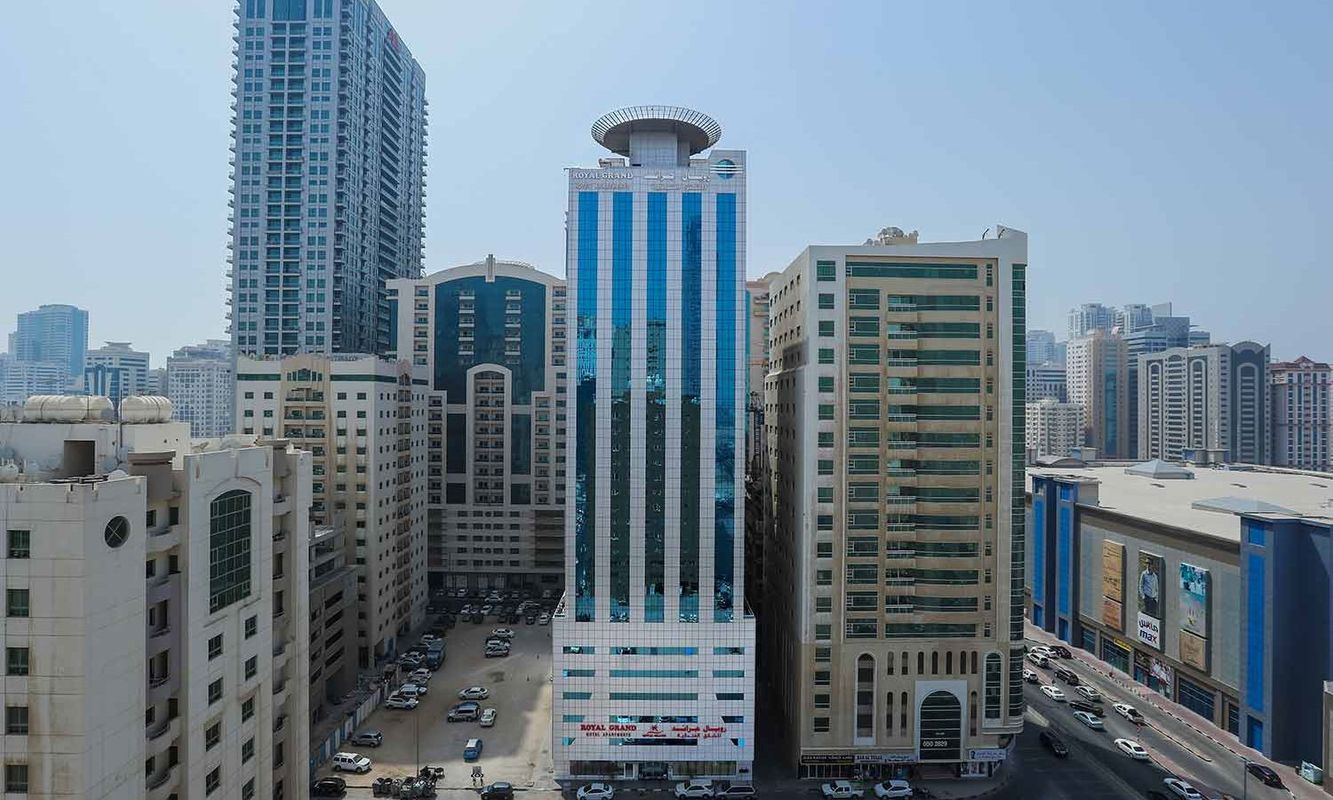 Royal Grand Suite Hotel фото 1