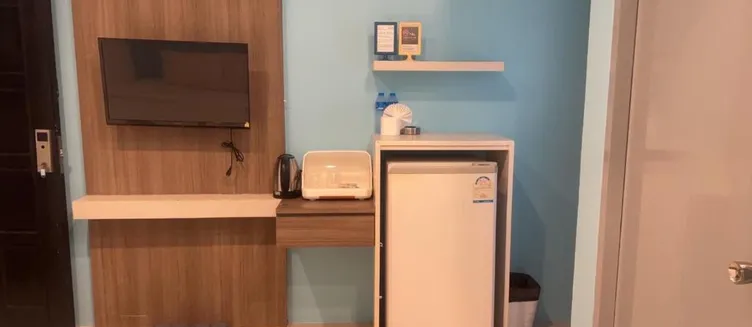 Фото отеля Hotel The Journey Patong New