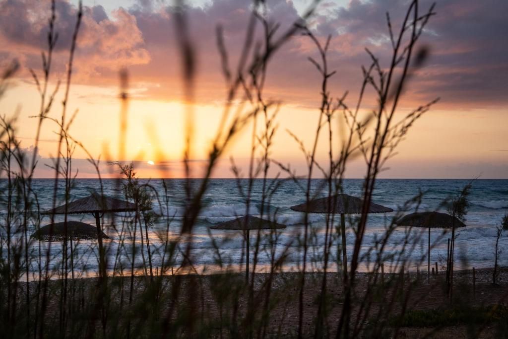 Irida Beach Resort Suites фото 17