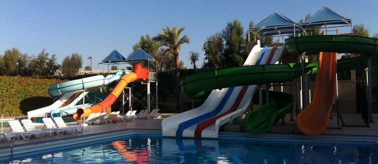 Фото отеля Royal Garden Suit Hotel