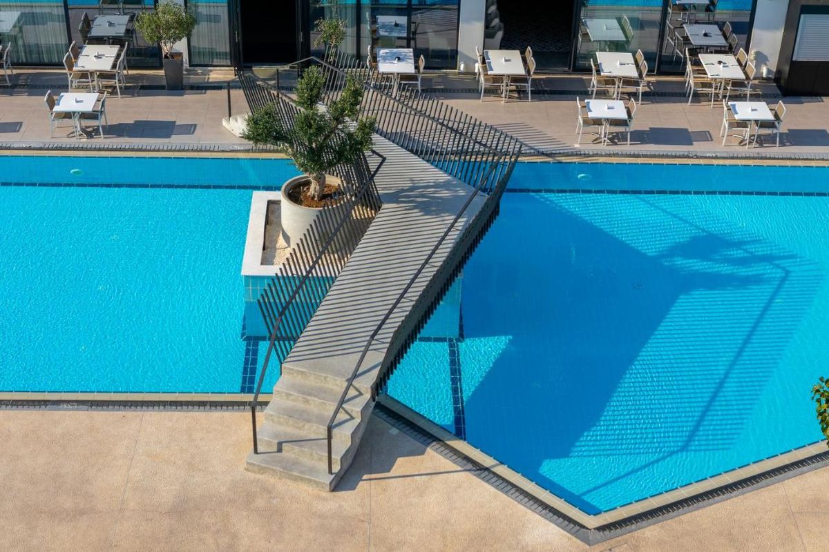 Anemi Hotel and Suites фото 8