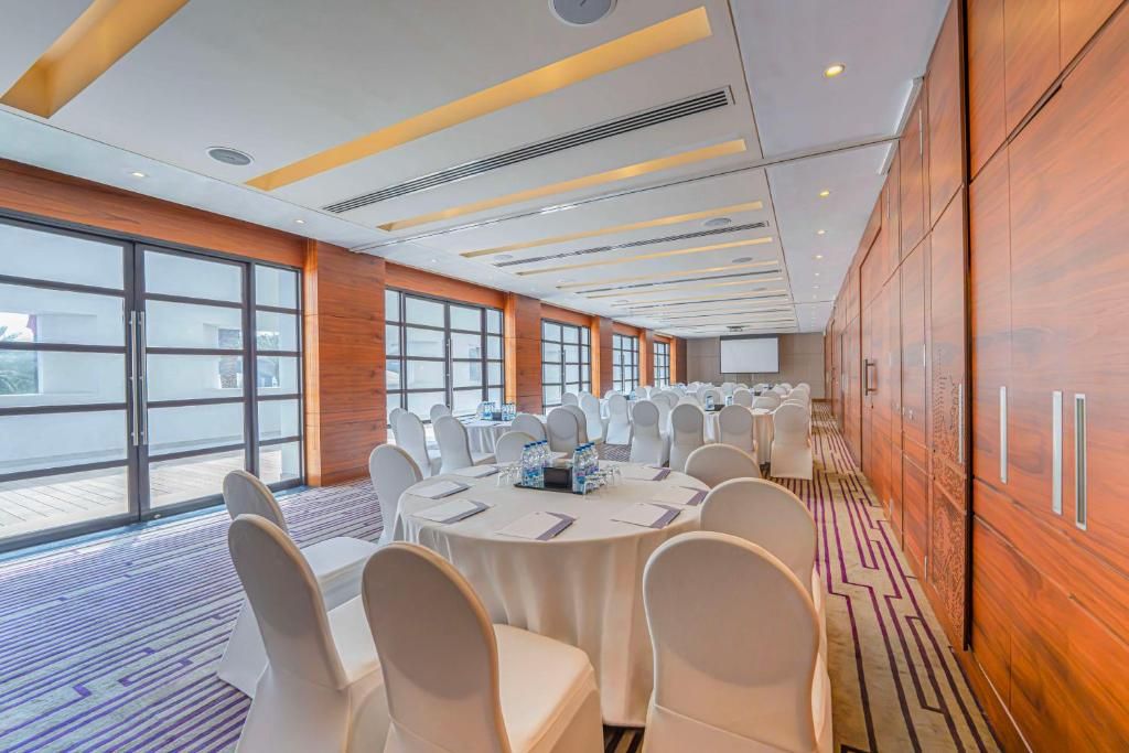 Hyatt Regency Dubai - Corniche фото 28