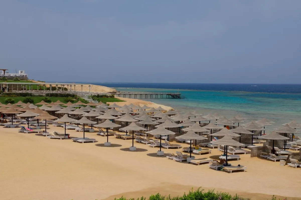 Sirena Beach Resort & Spa фото 4