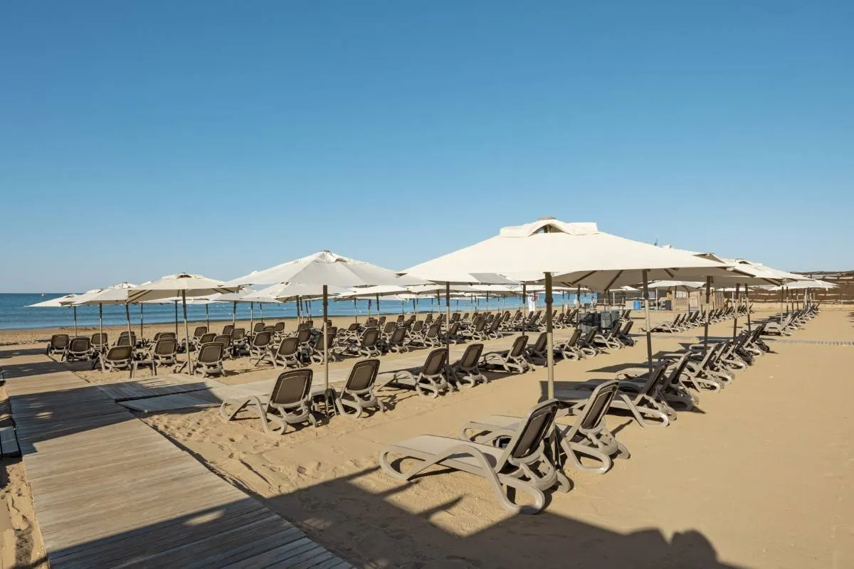 Jacaranda Luxury Resort фото 6
