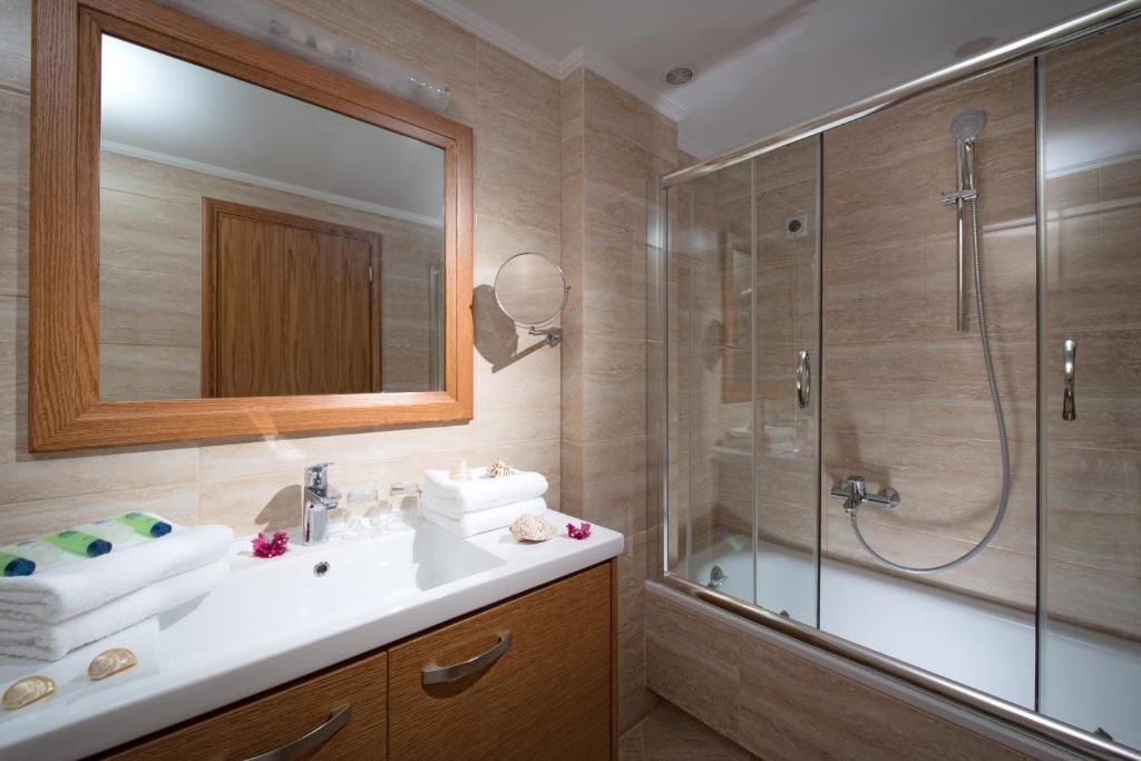 Ariadne Beach Hotel фото 24