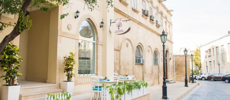 Фото отеля Two Seasons Boutique Hotel