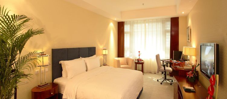 Фото отеля Oriental Garden Hotel