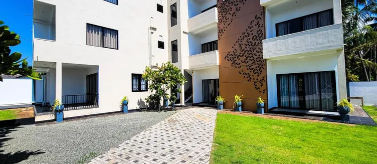 Фото отеля Lavinia Beach Hotel