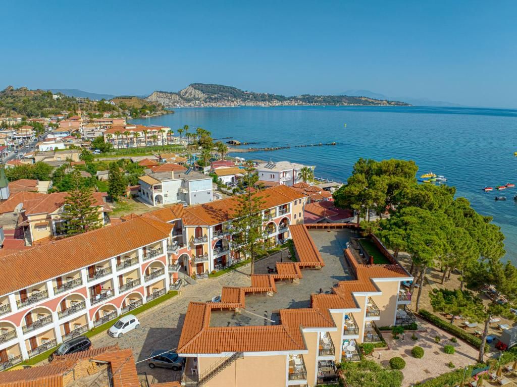 Castello Beach Hotel фото 12