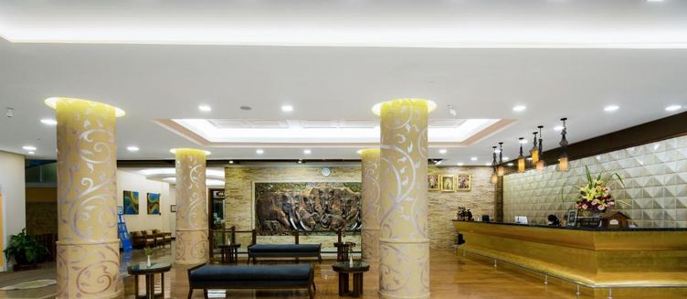 Фото отеля Aiyara Palace Hotel