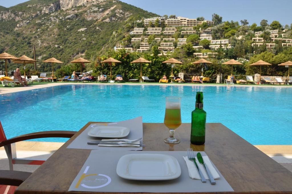 Ithea Suites Hotel фото 14