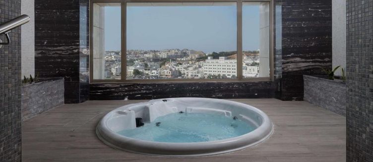 Фото отеля DoubleTree by Hilton Muscat Qurum